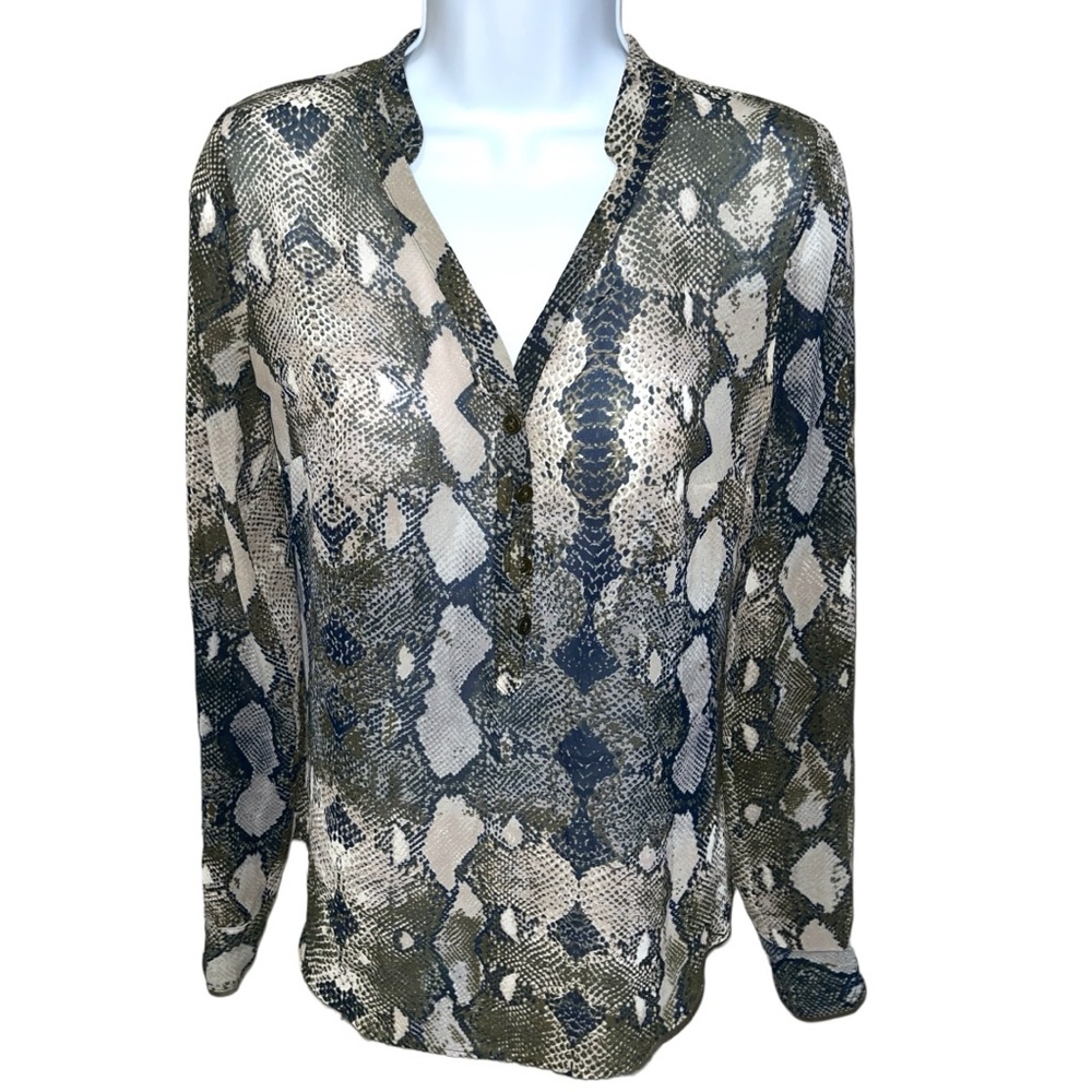 Women's A.N.A. Black/Green Snake Print Long Sleeve Button Down Top - XS